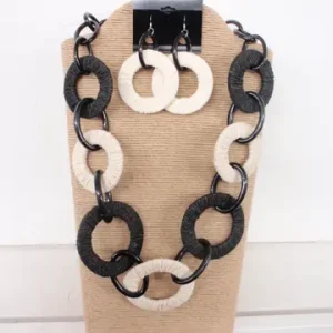 Black and Cream Round Rings Single-Strand Necklace Set